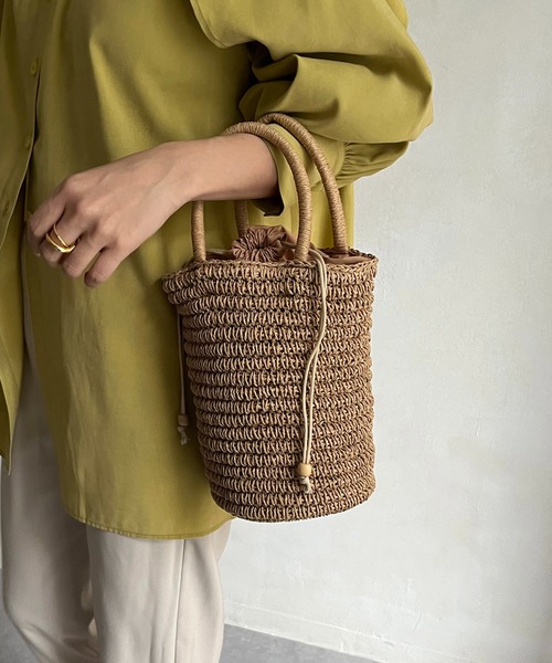 CAPRICIEUX LE'MAGE(カプリシューレマージュ)の「シリンダーペーパーバッグ(ハンドバッグ・レディース・オレンジ/グリーン/ベージュ・FREE)」の2枚目の写真