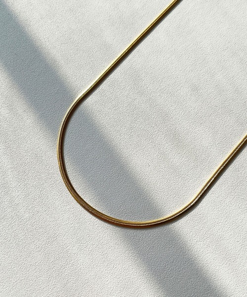 CEMONEMO（セモネモ）の「【金属アレルギー対応】 スネークチェーン ネックレス 2mm 40cm / サージカルステンレス 316L（ネックレス・レディース・シルバー/ゴールド・FREE）」の13枚目の写真