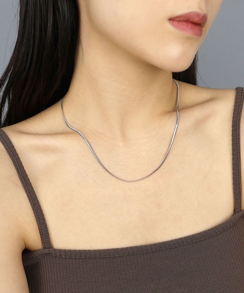 CEMONEMO（セモネモ）の「【金属アレルギー対応】 スネークチェーン ネックレス 2mm 40cm / サージカルステンレス 316L（ネックレス・レディース・シルバー/ゴールド・FREE）」の15枚目の写真