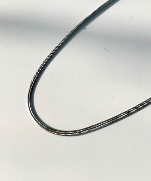 CEMONEMO（セモネモ）の「【金属アレルギー対応】 スネークチェーン ネックレス 2mm 40cm / サージカルステンレス 316L（ネックレス・レディース・シルバー/ゴールド・FREE）」の18枚目の写真