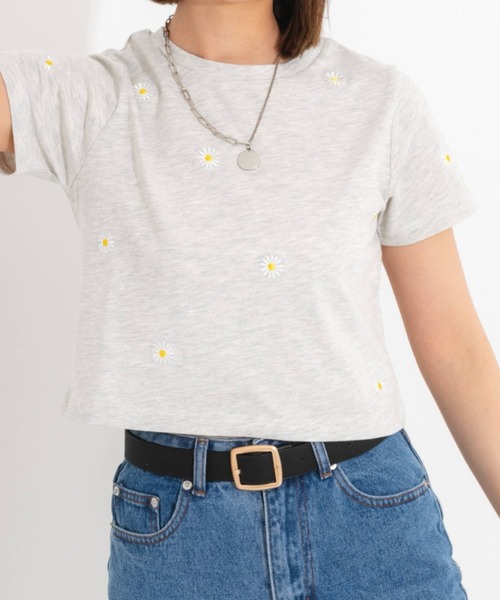 nemne store(ネンネストア)の「フラワー刺繍Tシャツ(Tシャツ/カットソー・レディース・オフホワイト/オレンジ/オートミール・フリー)」の16枚目の写真