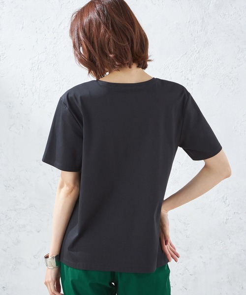 A/C DESIGN BY ALPHA CUBIC(エーシーデザインバイアルファキュービック)の「【接触冷感】ボタニカルプリントTシャツ(Tシャツ/カットソー・レディース・ブラック/カーキ/オフホワイト・LL/L/M)」の5枚目の写真