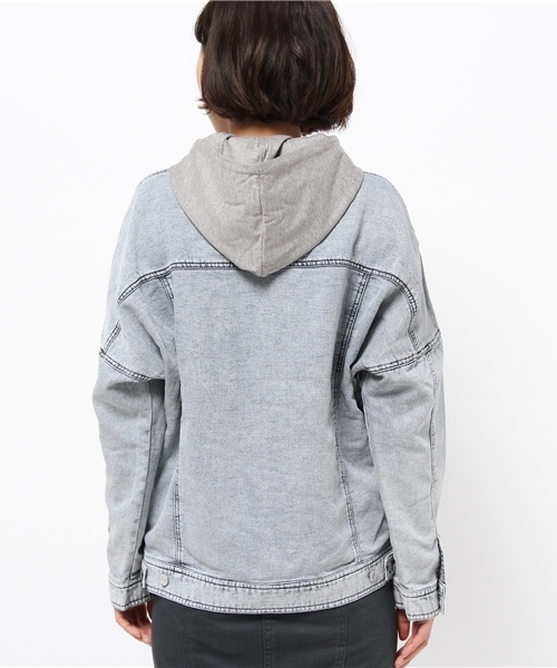 WEGO（ウィゴー）の「WEGO/フード付きドルマンGジャン（デニムジャケット・レディース・インディゴブルー/ライトインディゴブルー・FREE）」の14枚目の写真