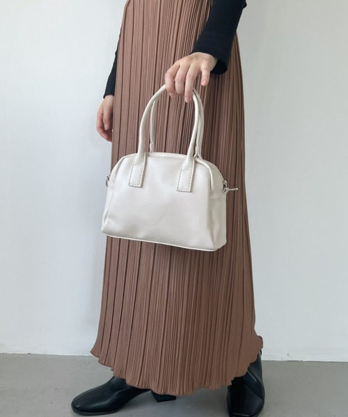 CLEA（クレア）の「ミニボストンショルダーバッグ（ボストンバッグ・レディース・ブラック/ブラウン/アイボリー・FREE）」の2枚目の写真