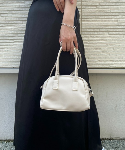 CLEA（クレア）の「ミニボストンショルダーバッグ（ボストンバッグ・レディース・ブラック/ブラウン/アイボリー・FREE）」の4枚目の写真