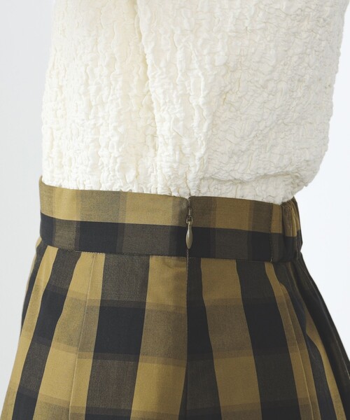 BEAMS HEART（ビームスハート）の「BEAMS HEART / チェック柄 タックフレアスカート（スカート・レディース・ネイビー/ブラウン・FREE）」の14枚目の写真