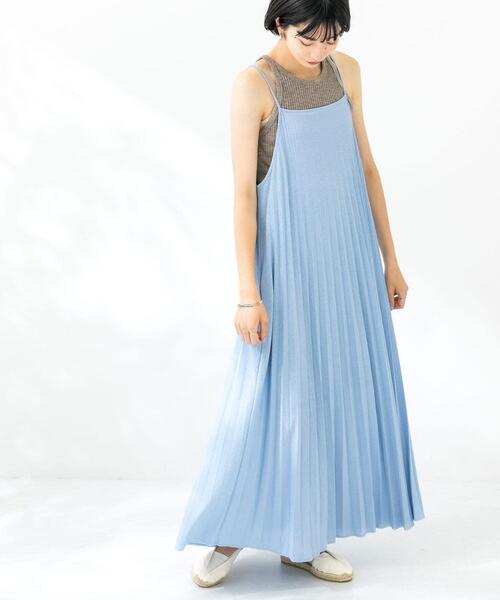 KBF(ケイビーエフ)の「2WAYプリーツキャミワンピース(ワンピース・レディース・ブラック/ダークブラウン/ブルー・ONE)」の10枚目の写真