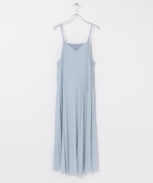 KBF(ケイビーエフ)の「2WAYプリーツキャミワンピース(ワンピース・レディース・ブラック/ダークブラウン/ブルー・ONE)」の18枚目の写真