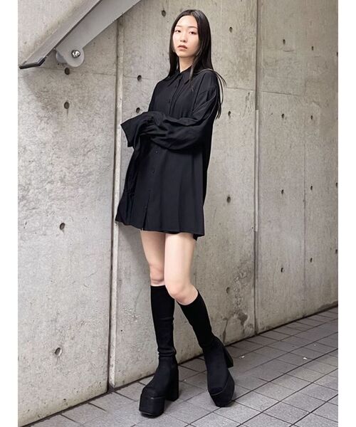 EMODA（エモダ）の「カフデザインロングシャツ（シャツ/ブラウス・レディース・ホワイト/ブラック・FREE）」の5枚目の写真