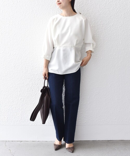 SHIPS（シップス）の「*〈手洗い可能〉スカラップレースペプラム2ＷＡＹブラウス◆（シャツ/ブラウス・レディース・ブラック/オフホワイト/グリーン/ダークブルー・ONE SIZE）」の21枚目の写真