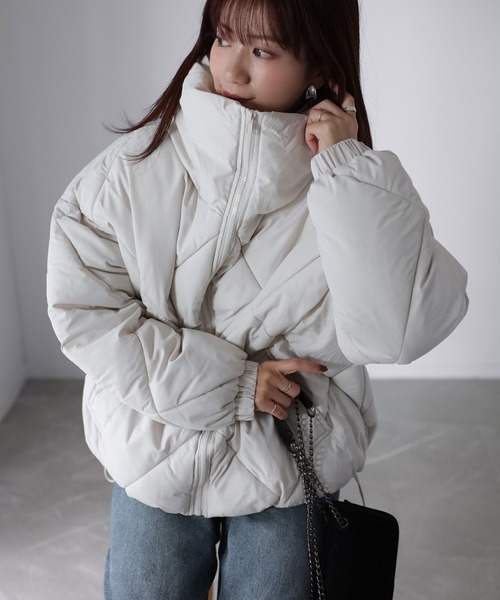 Riberry（リベリー）の「スタンドカラーキルティングダウン（ダウンジャケット/コート・レディース・オフホワイト/ブラック/カーキ・MEDIUM/LARGE）」の7枚目の写真