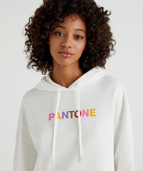 BENETTON (UNITED COLORS OF BENETTON)（ベネトンユナイテッドカラーズオブベネトン）の「プリントスウェットフードパーカー（パーカー・レディース・カーキ/パープル/ホワイト/レッド・MEDIUM/SMALL/X-SMALL/LARGE）」の14枚目の写真