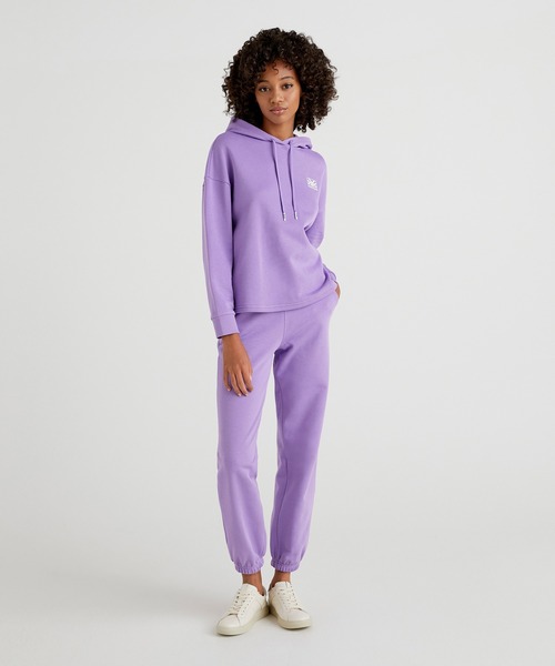 BENETTON (UNITED COLORS OF BENETTON)（ベネトンユナイテッドカラーズオブベネトン）の「プリントスウェットフードパーカー（パーカー・レディース・カーキ/パープル/ホワイト/レッド・MEDIUM/SMALL/X-SMALL/LARGE）」の8枚目の写真