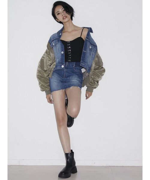 GYDA（ジェイダ）の「FRONTホック コルセットデザインビスチェ（キャミソール・レディース・ブラック/オフホワイト・FREE）」の12枚目の写真