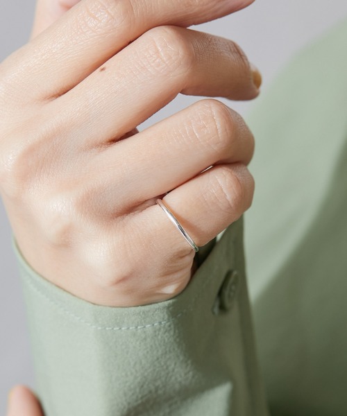 ear PAPILLONNER（イアパピヨネ）の「（WEB限定）スターリングシルバーシンプルリング（リング・レディース・シルバー系その他5/ゴールド系その他3・9/11/13/15 ）」の4枚目の写真