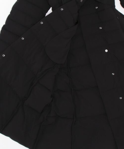STRAWBERRY-FIELDS(ストロベリーフィールズ)の「エアリータフタ ロングコート(ダウンジャケット/コート・レディース・ブラック・2)」の13枚目の写真