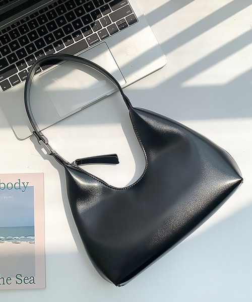 SETUP7（セットアップセブン）の「【SETUP7】ユニークワンハンドルPUレザーハンドバッグ KNF（ハンドバッグ・レディース・ブラック/ピンク/ブラウン/ホワイト/イエロー・FREE）」の3枚目の写真