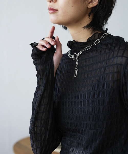 LIAN(リアン)の「シャーリングシアーハイネックプルオーバー(その他トップス・レディース・イエロー/ブラック/オフホワイト・FREE)」の16枚目の写真