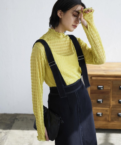 LIAN(リアン)の「シャーリングシアーハイネックプルオーバー(その他トップス・レディース・イエロー/ブラック/オフホワイト・FREE)」の22枚目の写真