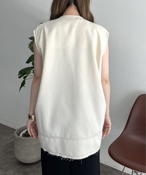 prose verse（プロズヴェール）の「配色ステッチ深Vネックフリンジベスト（ベスト・レディース・アイボリー/ブラック・MEDIUM）」の9枚目の写真