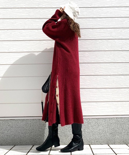 Q（キュー）の「リブタートルスリットニットワンピース（ワンピース・レディース・ダークブラウン/レッド・MEDIUM）」の16枚目の写真