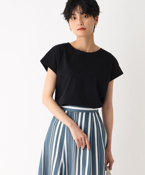 OPAQUE.CLIP(オペークドットクリップ)の「◆シルクタッチ バックシャンフレンチスリーブカットソー【UV/接触冷感/洗濯機洗い可】(Tシャツ/カットソー・レディース・キャメル/チャコールグレー/ホワイト系/ブラック・36/38/40)」の19枚目の写真