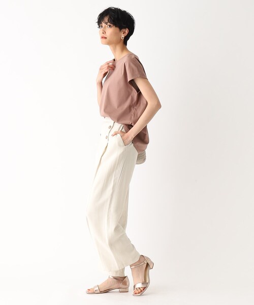 OPAQUE.CLIP(オペークドットクリップ)の「◆シルクタッチ バックシャンフレンチスリーブカットソー【UV/接触冷感/洗濯機洗い可】(Tシャツ/カットソー・レディース・キャメル/チャコールグレー/ホワイト系/ブラック・36/38/40)」の22枚目の写真