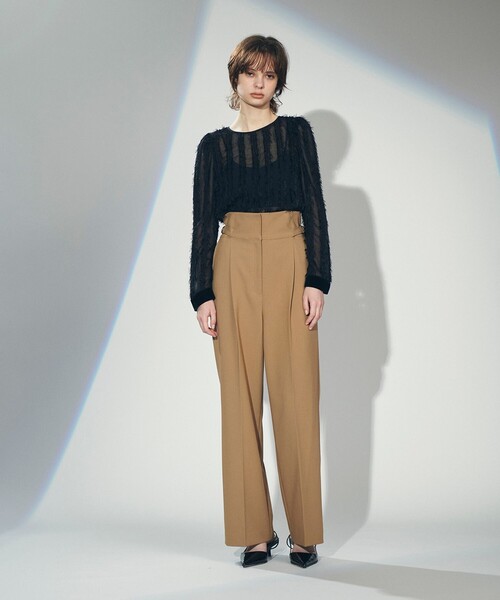 GRACE CONTINENTAL（グレースコンチネンタル）の「フリンジパフトップ