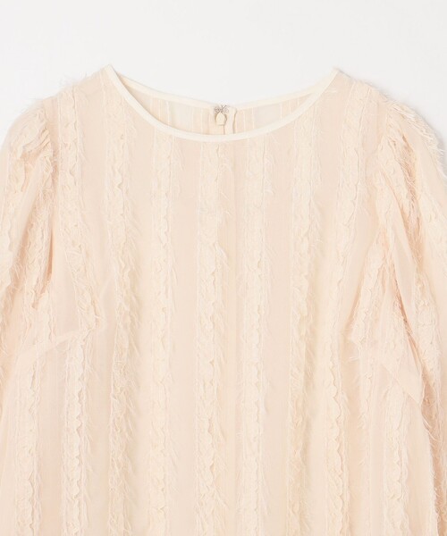 GRACE CONTINENTAL（グレースコンチネンタル）の「フリンジパフトップ