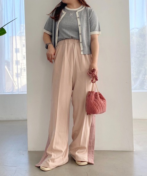 one after another NICE CLAUP（ワンアフターアナザーナイスクラップ）の「ワンポイント刺繍ニットアンサンブル（アンサンブル・レディース・ピンク/アイボリー/ブラック/グレー・FREE）」の12枚目の写真