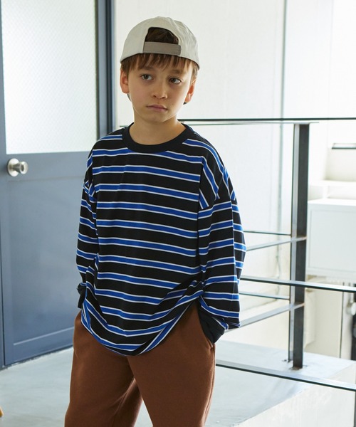 PAIRMANON STREET（ペアマノンストリート）の「【PAIRMANON STREET】ビッグシルエット マルチボーダー 長袖 Tシャツ（Tシャツ/カットソー・キッズ・イエロー系その他/ベージュ系その他2/ブルー系その他/ブラック系その他2/レッド系その他/ブラック系その他6/ブルー系その他2/グリーン系その他/ベージュ系その他/ブルー系その他3/その他/グリーン系その他2/ブラック系その他/ブラック系その他3/ブラウン系その他・90/110/140/120/100/130/150）」の5枚目の写真