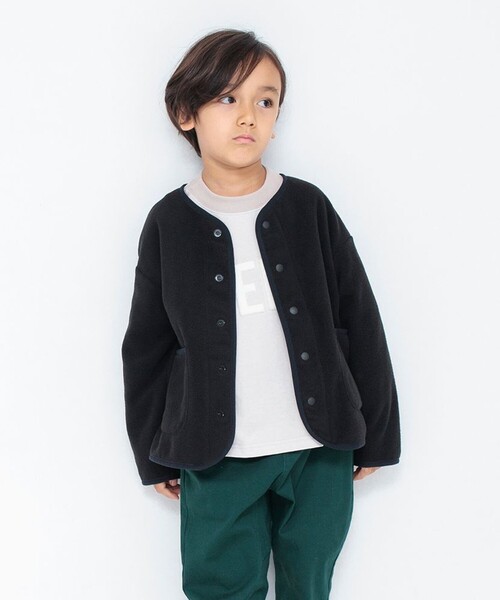 BRANSHES(ブランシェス)の「【軽】フリースジャケット(その他アウター・キッズ・アイボリー/ブラック/ライトグリーン・100/140/120/130/150/110/90)」の2枚目の写真