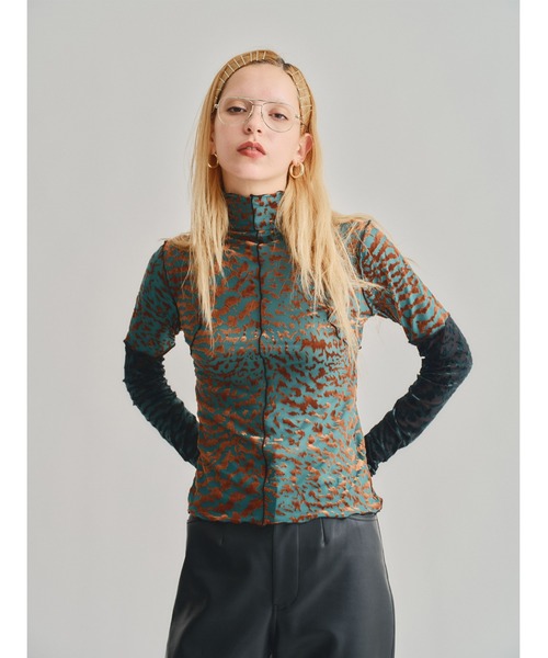 led.tokyo(レッドトウキョウ)の「【led.tokyo】VELOUR SHEER LEOPARD TOPS(Tシャツ/カットソー・レディース・グリーン/オレンジ・FREE)」の11枚目の写真