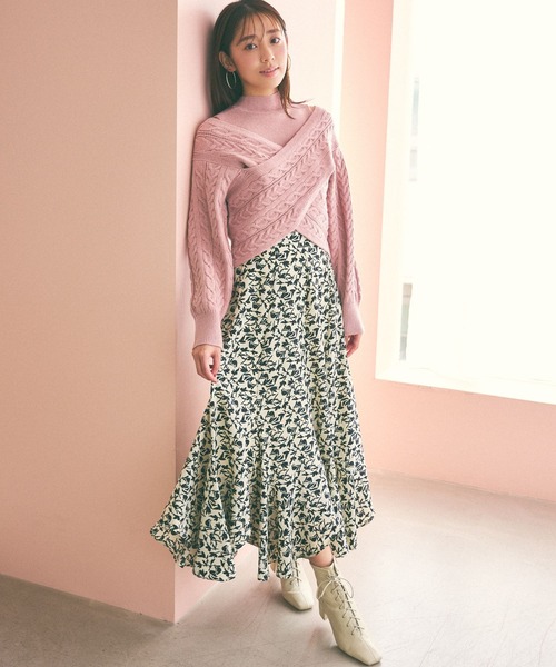 mysty woman（ミスティウーマン）の「カシュクールケーブルツインニット 982426（ニット/セーター・レディース・ブラウン/ピンク/オフホワイト・FREE）」の8枚目の写真