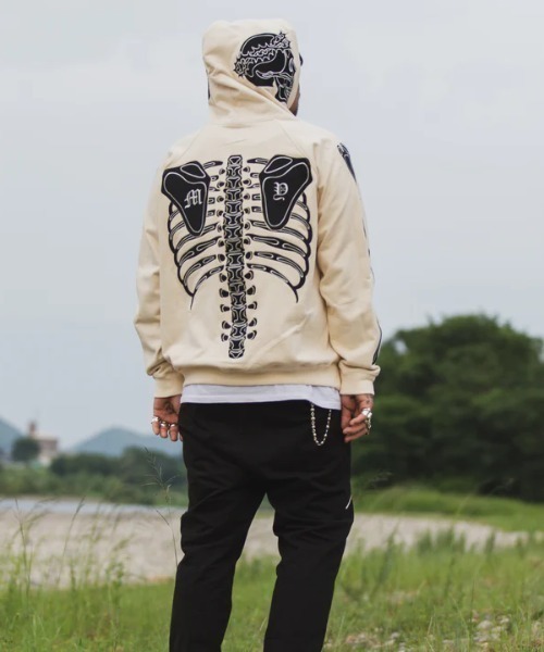 ROYAL FLASH（ロイヤルフラッシュ）の「MAYO/メイヨー/BONES 