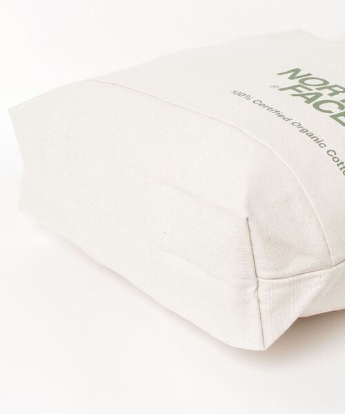 THE NORTH FACE（ザノースフェイス）の「THE NORTH FACE/ザ・ノース・フェイス ショルダーバッグ ORGANIC COTTON SHOULDER NM82386（トートバッグ・メンズ・オリーブ/グレー系その他/ホワイト×ブラック/ホワイト×グリーン/ホワイト×レッド/ホワイト×ブルー/ブラック系その他・FREE）」の12枚目の写真