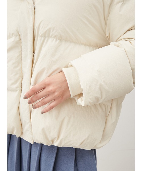 Mila Owen（ミラオーウェン）の「フレンチダウンスタンドカラー