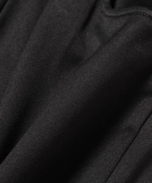 FARAH（ファーラー）の「FARAH / Two Tuck Wide Tapered Pants（チノパンツ・メンズ・ブラック/ベージュ・30inch/32inch/34inch/36inch）」の6枚目の写真