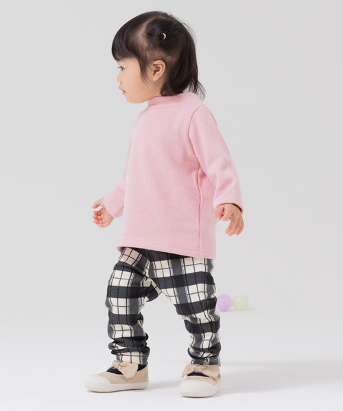 chil2(チルツー)の「裏シャギー テレコハイネックTシャツ(Tシャツ/カットソー・キッズ・ブラック/クリーム/グレー/ピンク・140cm/100cm/130cm/90cm/110cm/120cm/80cm)」の14枚目の写真