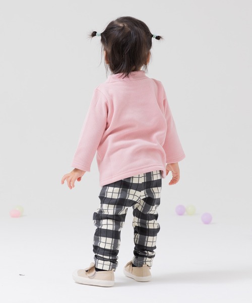 chil2(チルツー)の「裏シャギー テレコハイネックTシャツ(Tシャツ/カットソー・キッズ・ブラック/クリーム/グレー/ピンク・140cm/100cm/130cm/90cm/110cm/120cm/80cm)」の15枚目の写真