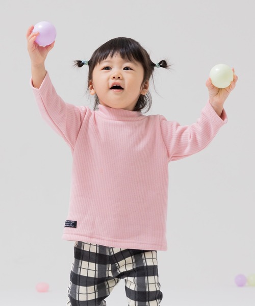 chil2(チルツー)の「裏シャギー テレコハイネックTシャツ(Tシャツ/カットソー・キッズ・ブラック/クリーム/グレー/ピンク・140cm/100cm/130cm/90cm/110cm/120cm/80cm)」の16枚目の写真
