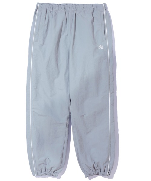 XLARGE（エクストララージ）の「OLD ENGLISH NYLON TRACK PANTS（その他パンツ・メンズ・グレー/ネイビー/ブラック・XL/M/L/S）」の19枚目の写真