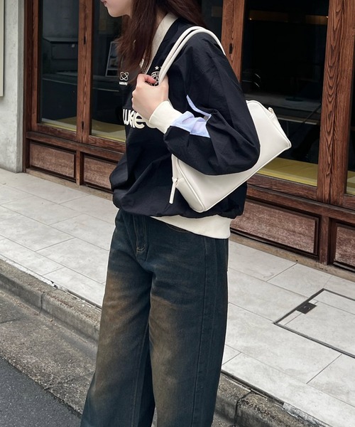 MEMECLE（メメクル）の「【 MEMECLE / メメクル 】プリントVネックゲームシャツ（Tシャツ/カットソー・レディース・ブラック/レッド/グレー/ネイビー・M/L/S）」の12枚目の写真