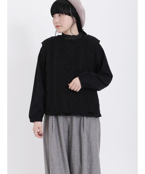 Samansa Mos2(サマンサ モスモス)の「花柄編みニットベスト(ベスト・レディース・オフホワイト/モカ/ブラック・F)」の3枚目の写真