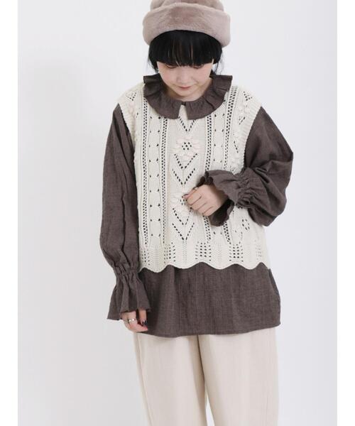 Samansa Mos2(サマンサ モスモス)の「花柄編みニットベスト(ベスト・レディース・オフホワイト/モカ/ブラック・F)」の11枚目の写真