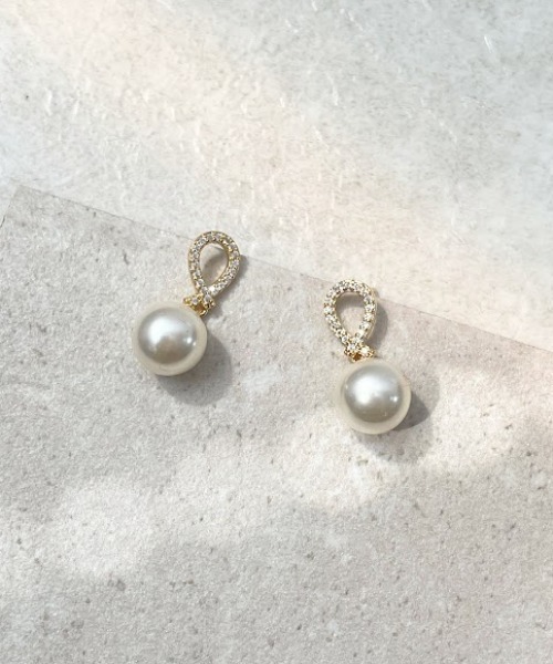 Three Four Time(スリーフォータイム)の「キラリリングパールピアス【結婚式/フォーマル/デイリー】(ピアス(両耳用)・レディース・シルバー/ゴールド・FREE)」の2枚目の写真
