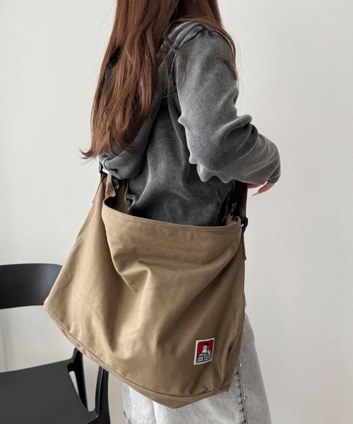BEN DAVIS(ベンデイビス)の「WEGO/BENDAVIS BIGCANVASSHOULDER(ショルダーバッグ・メンズ・ナチュラル/ブラック/カーキ・FREE)」の3枚目の写真