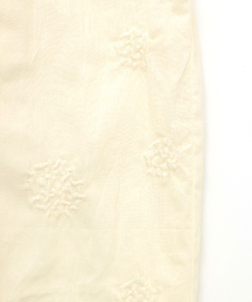 チチカカ（チチカカ）の「フラワー刺繍スカート【大きいサイズ】（スカート・レディース・イエロー/ブルーグレー/ホワイト・3L）」の13枚目の写真