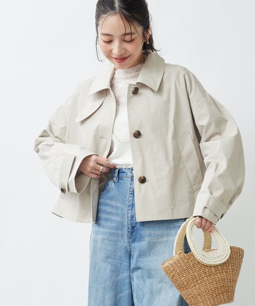 La boutique BonBon（ラブティックボンボン）の「ショートステンカラーコート（ステンカラーコート・レディース・ブラック/グレイッシュベージュ・FREE）」の10枚目の写真