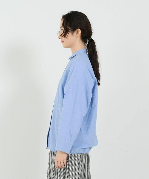 conges payes ADIEU TRISTESSE(コンジェ ペイエ アデュートリステス)の「タイプライターシャーリングシャツ(シャツ/ブラウス・レディース・ブルー/チャコールグレー/ベージュ・38)」の13枚目の写真